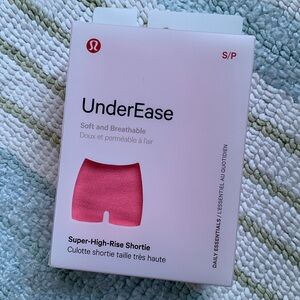 Lululemon UnderEase Super High Rise Shortie Sakura Pink size Small